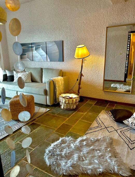 Seaterra Boutique Suite คาลามอส ภายนอก รูปภาพ
