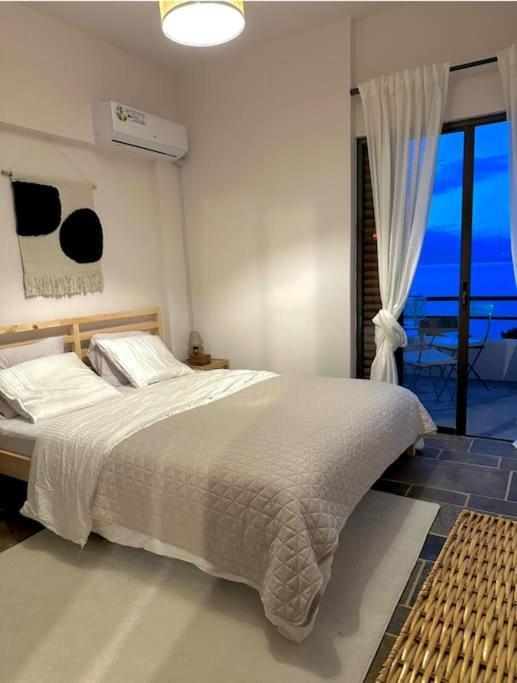 Seaterra Boutique Suite คาลามอส ภายนอก รูปภาพ