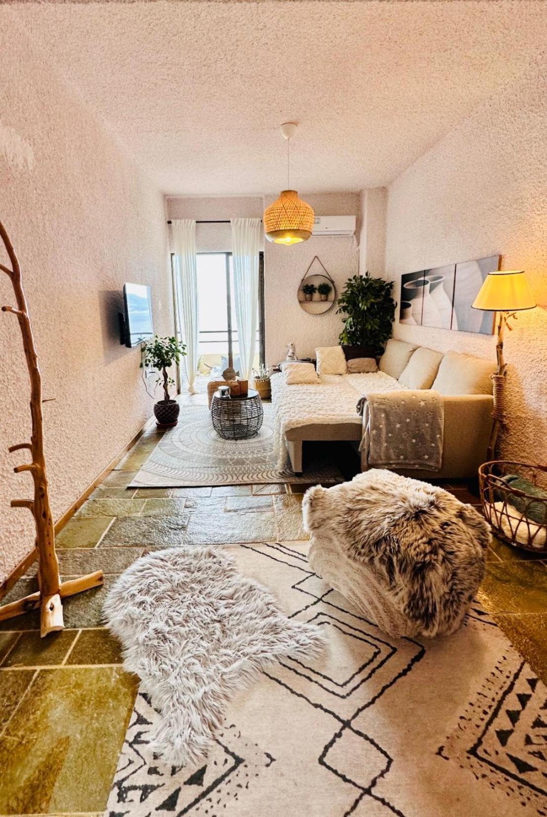 Seaterra Boutique Suite คาลามอส ภายนอก รูปภาพ
